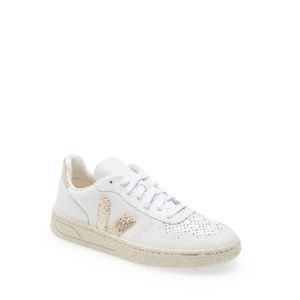 Veja V-10 Sneakers EUR size 38, US size 7